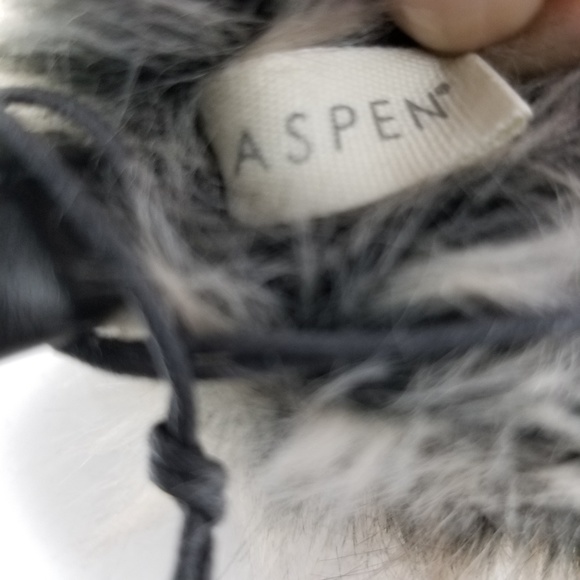 NWT. Bullwinkle Faux Fur Earmuffs. One Size. - Picture 5 of 7